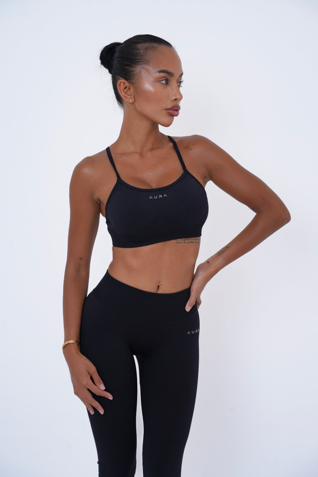 Form Bra — Black