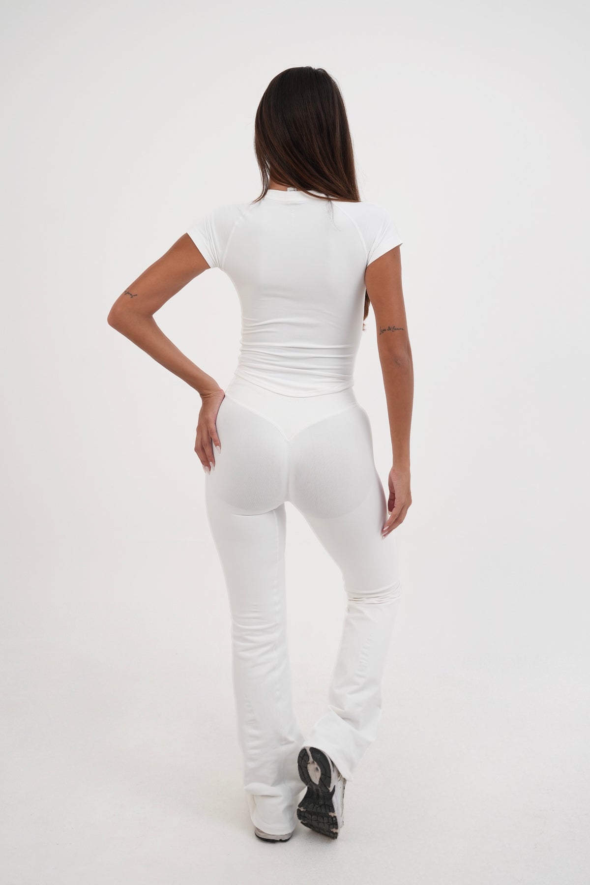 Form V Waist Scrunch Flare Pants