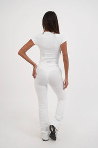 Form V Waist Scrunch Flare Pants