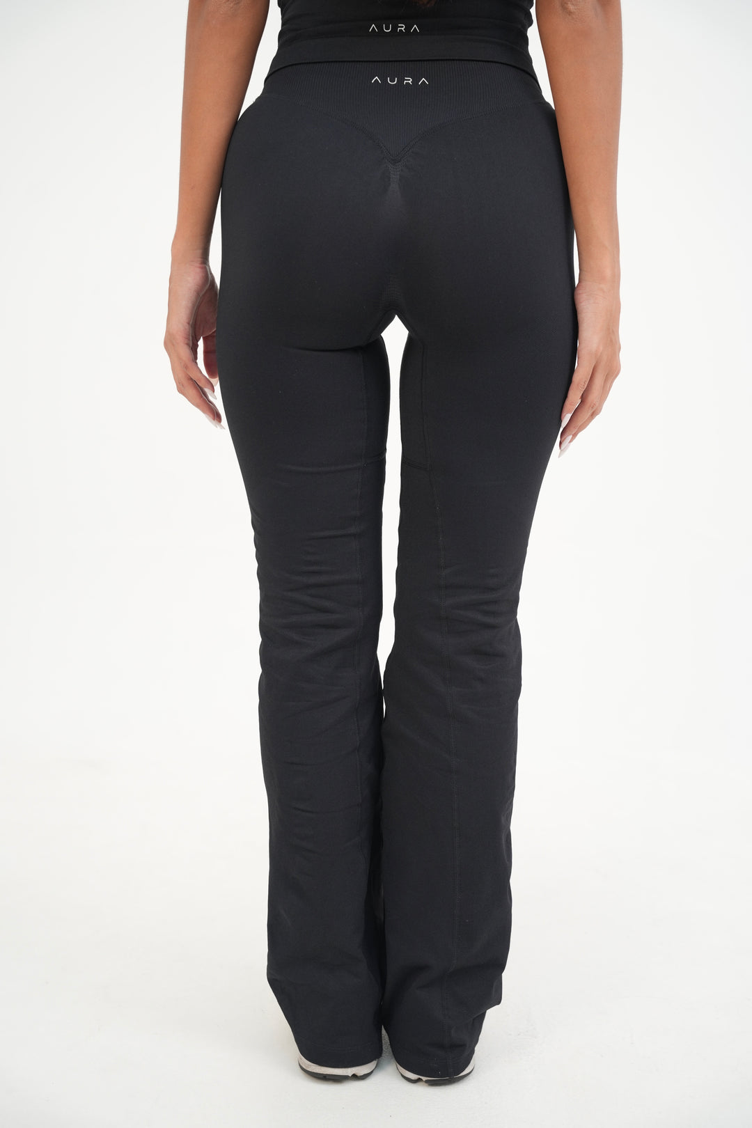 Form V Waist Scrunch Flare Pants