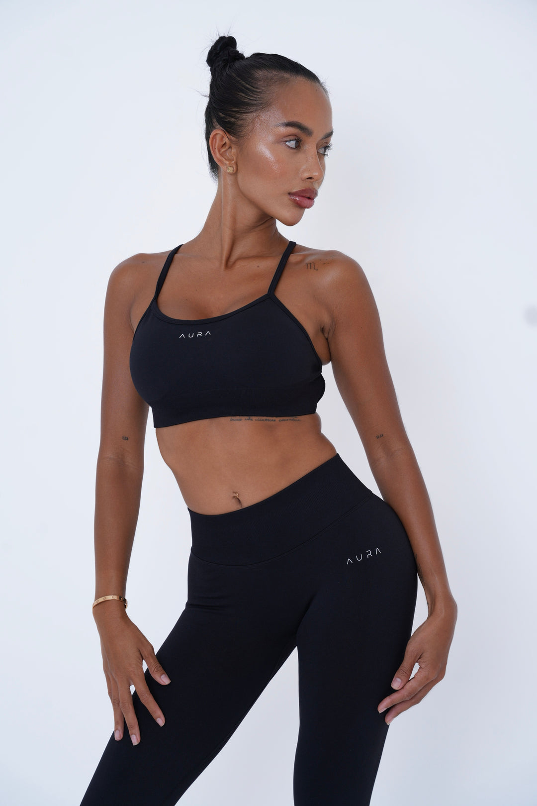 Form Bra — Black
