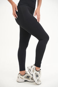 Form Scrunch Leggings, Black