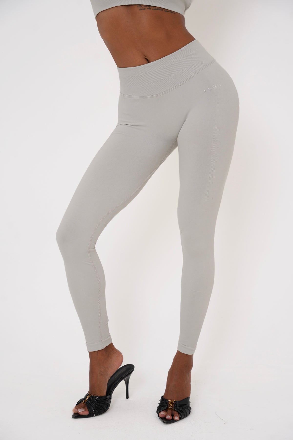 Form Scrunch Leggings, Ivory