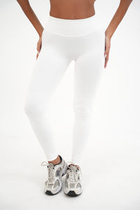 Form Scrunch Leggings, White