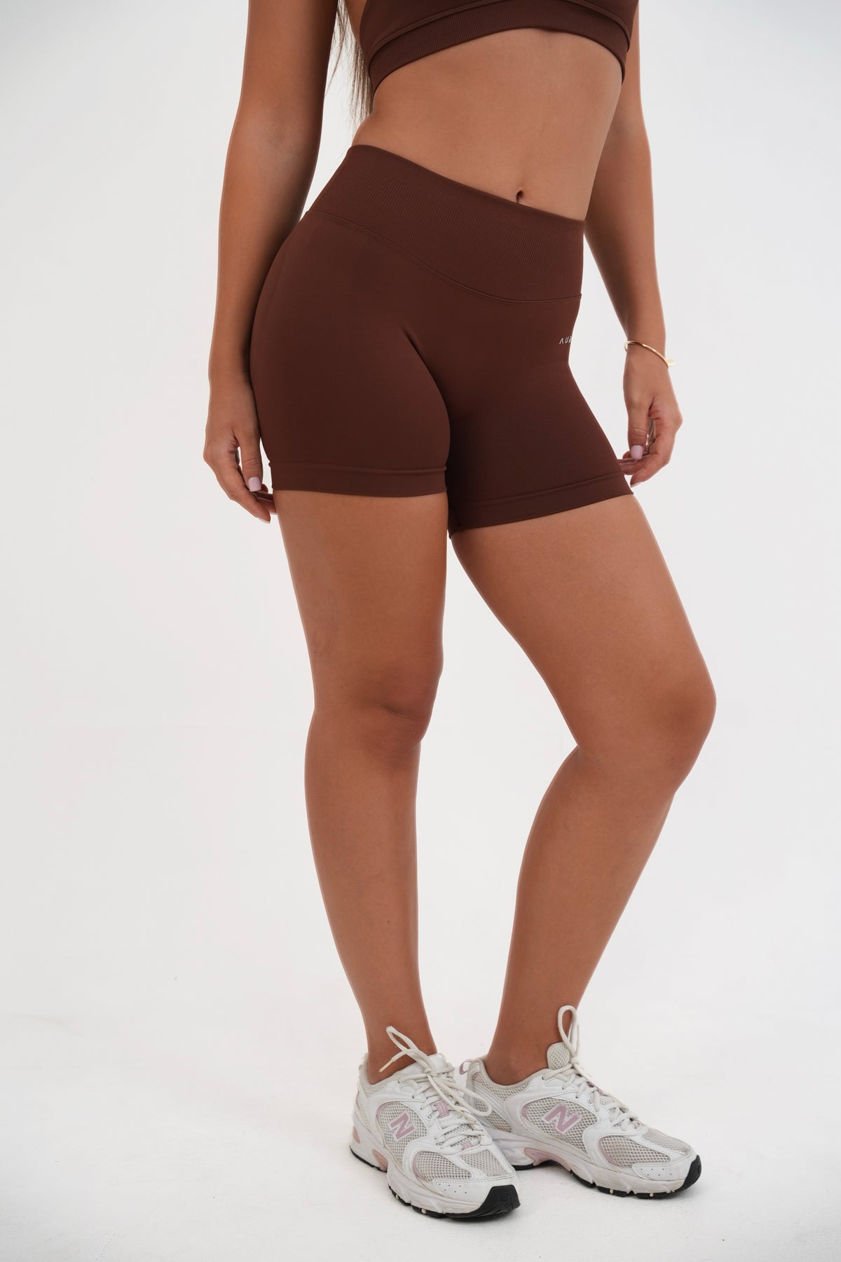 Form Scrunch Shorts, Cocoa