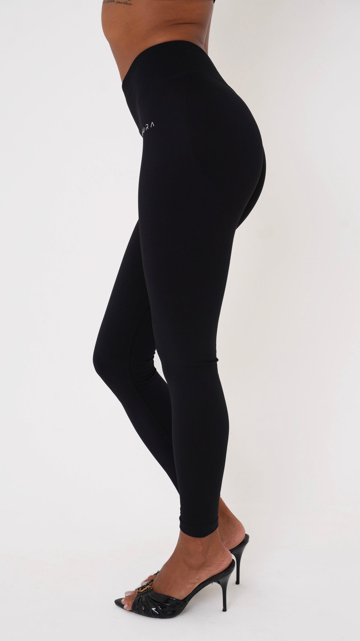 Form Scrunch Leggings, Black