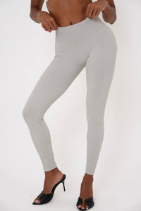 Form Scrunch Leggings, Ivory