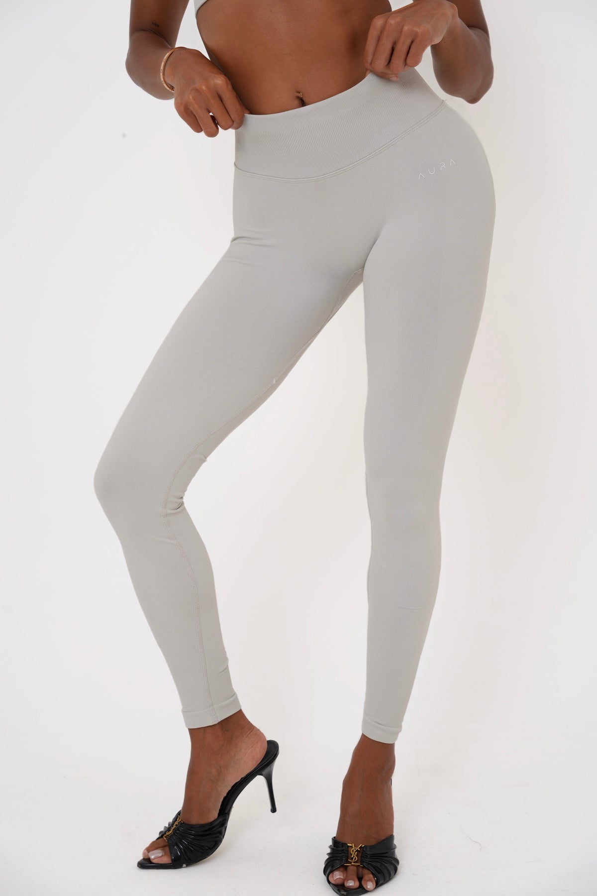 Form Scrunch Leggings, Ivory