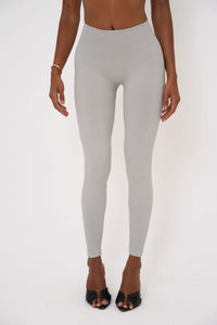 Form Scrunch Leggings, Ivory