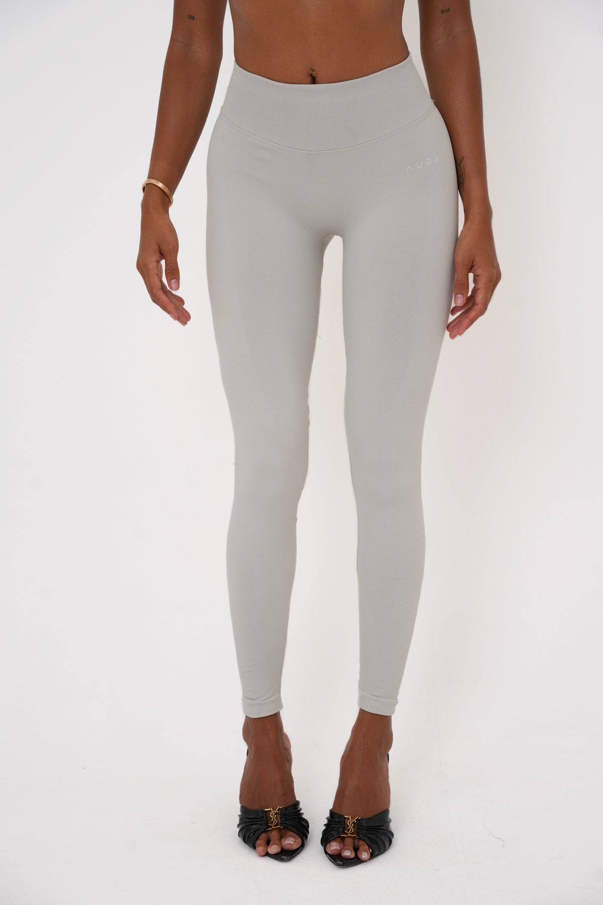 Form Scrunch Leggings, Ivory