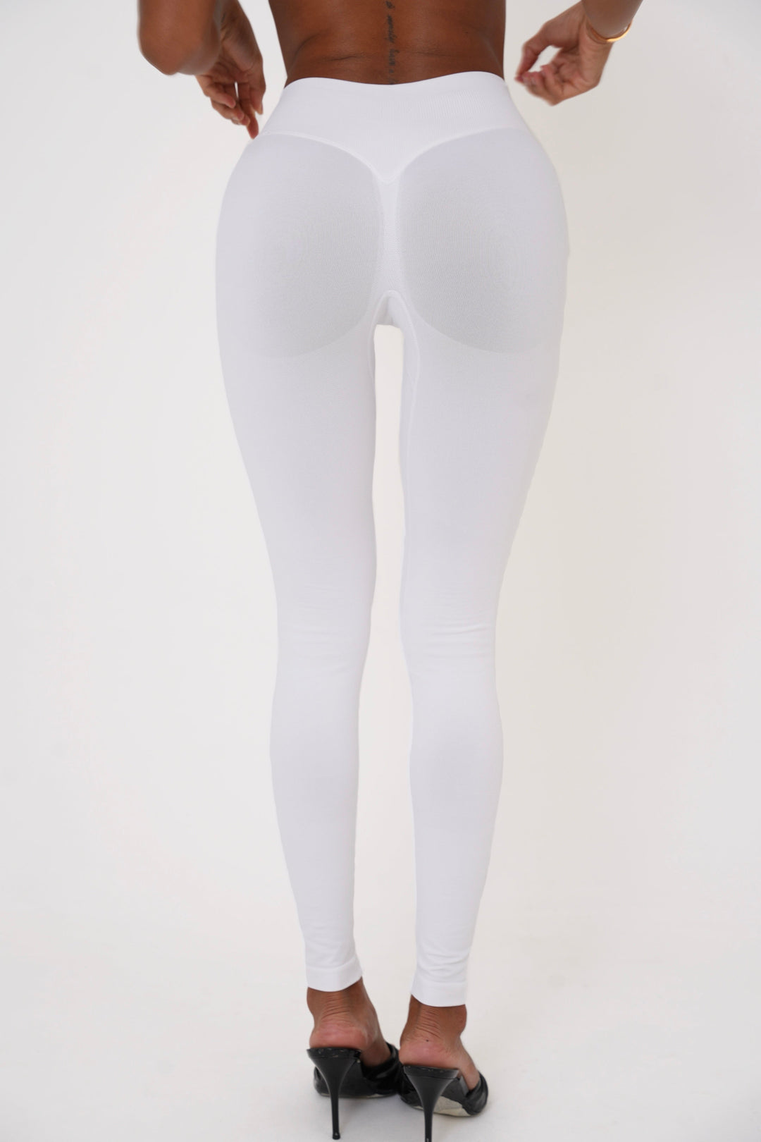 Form Scrunch Leggings, White