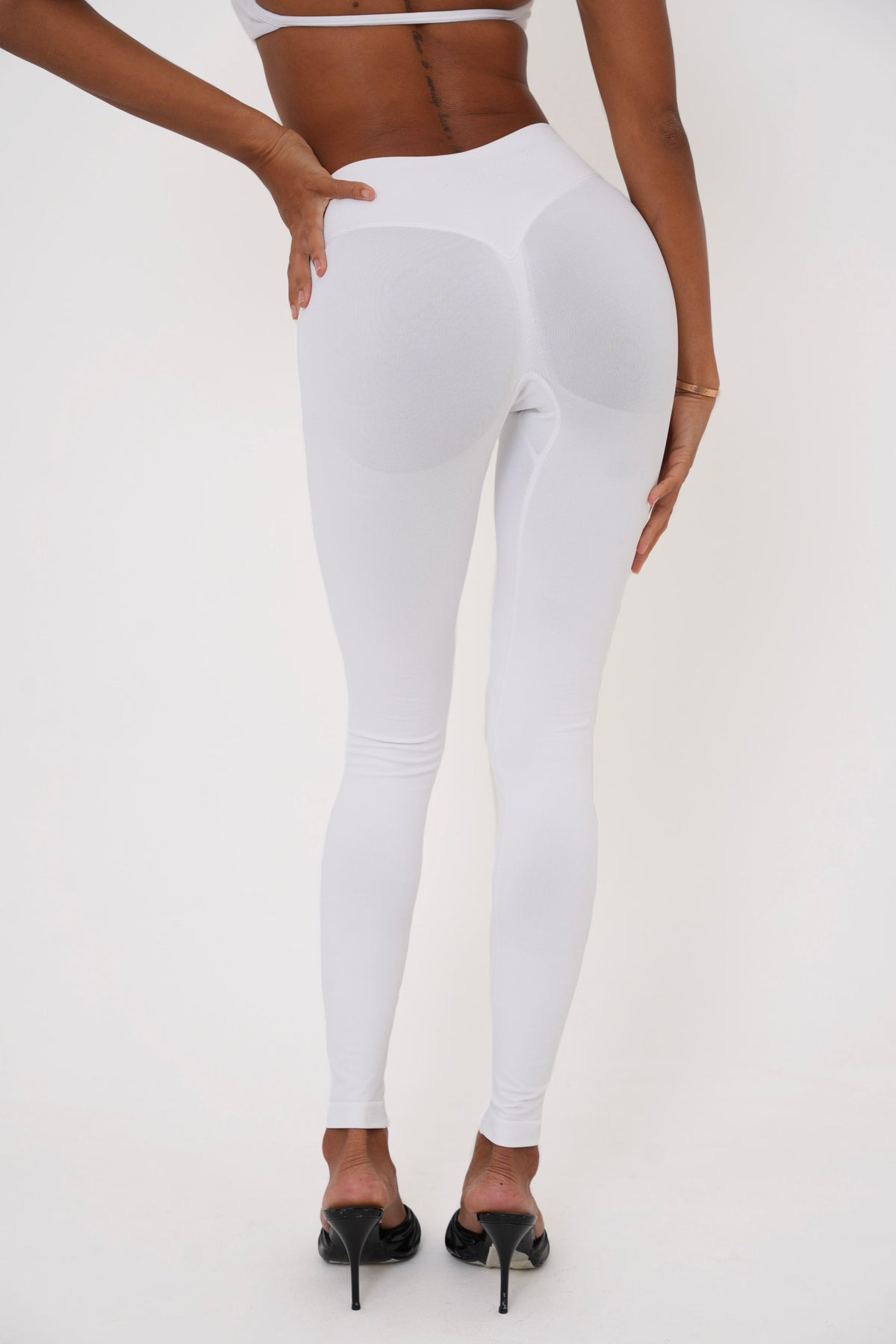 Form Scrunch Leggings, White