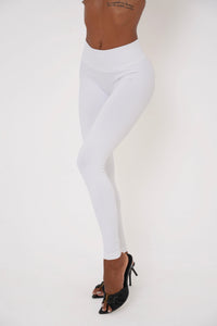 Form Scrunch Leggings, White