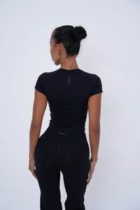 Form Short Sleeve — Black