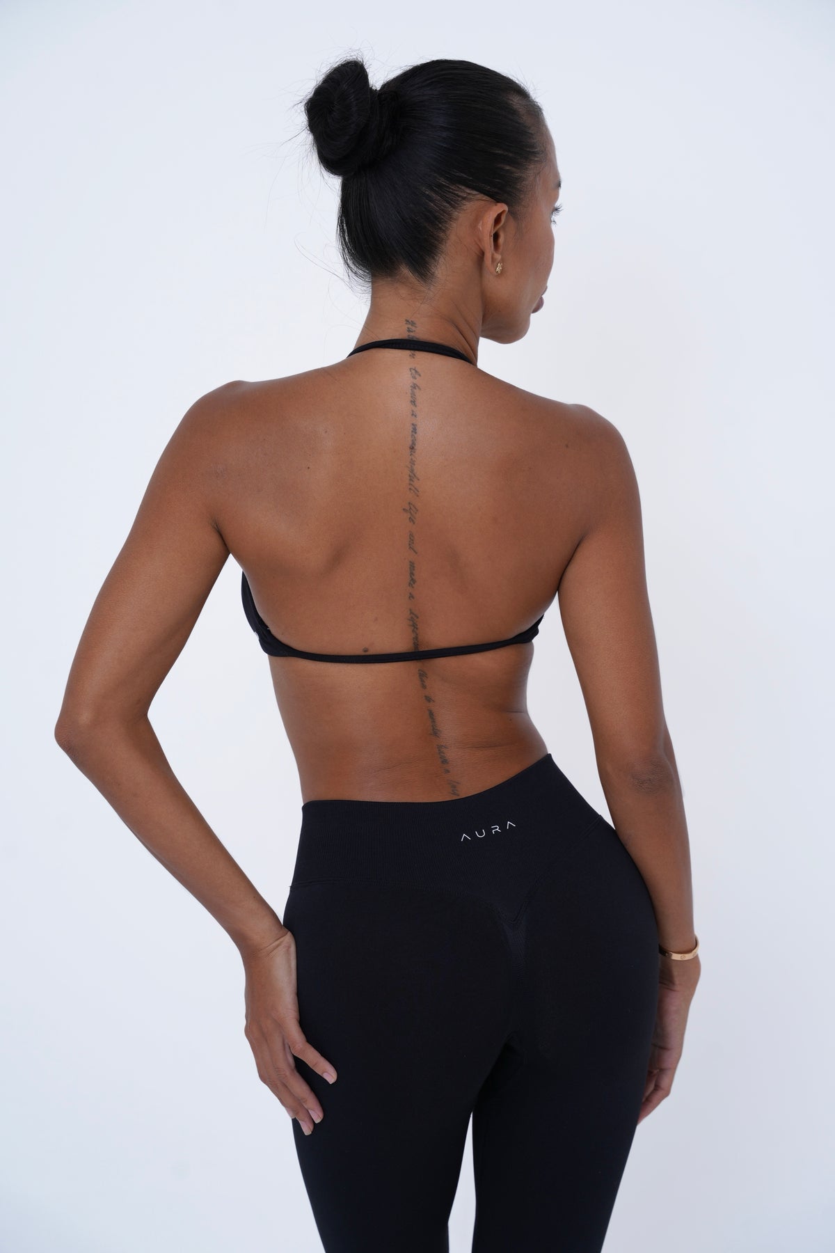 Form Strappy Bra — Black