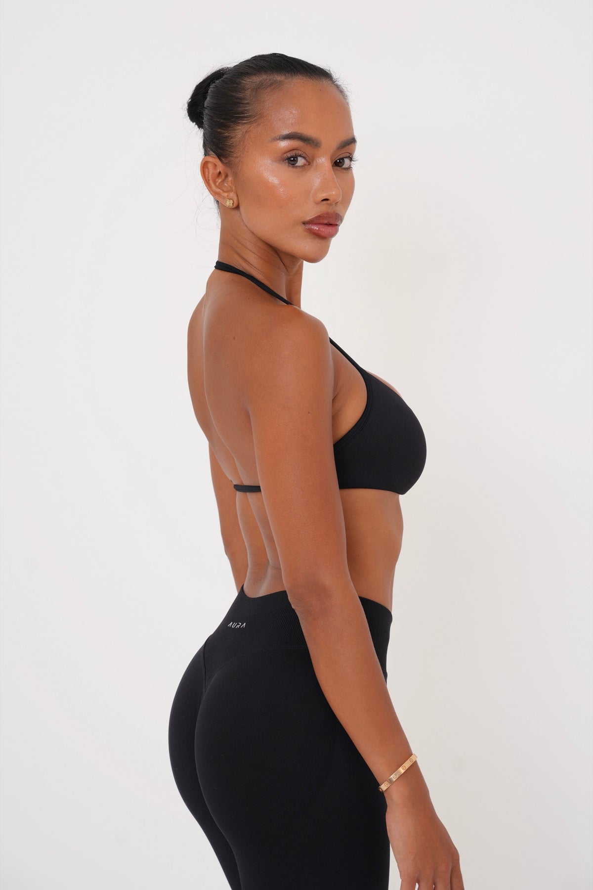 Form Strappy Bra — Black